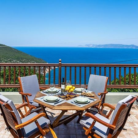 Villa Margini, Aegean Views , Pool Villa, Skopelos エクステリア 写真
