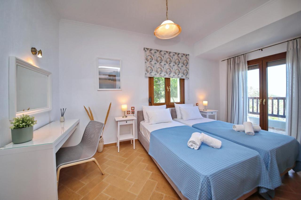 Villa Margini, Aegean Views , Pool Villa, Skopelos エクステリア 写真