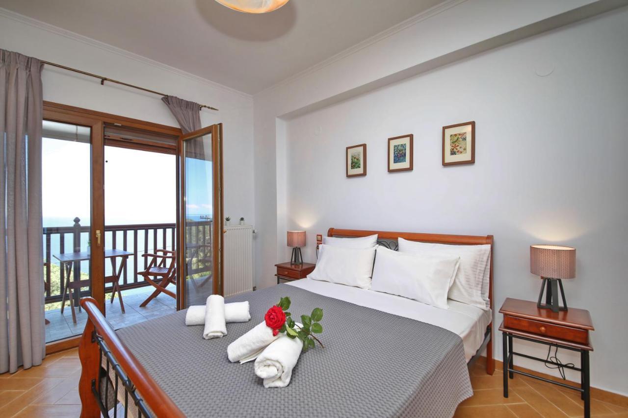 Villa Margini, Aegean Views , Pool Villa, Skopelos エクステリア 写真