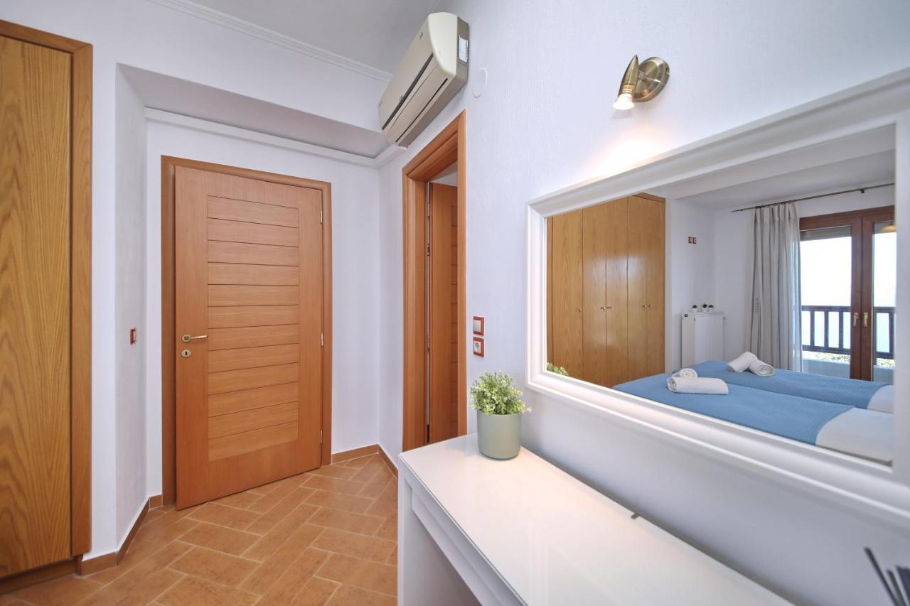 Villa Margini, Aegean Views , Pool Villa, Skopelos エクステリア 写真