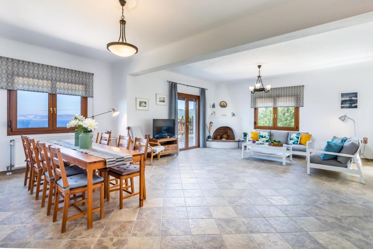 Villa Margini, Aegean Views , Pool Villa, Skopelos エクステリア 写真