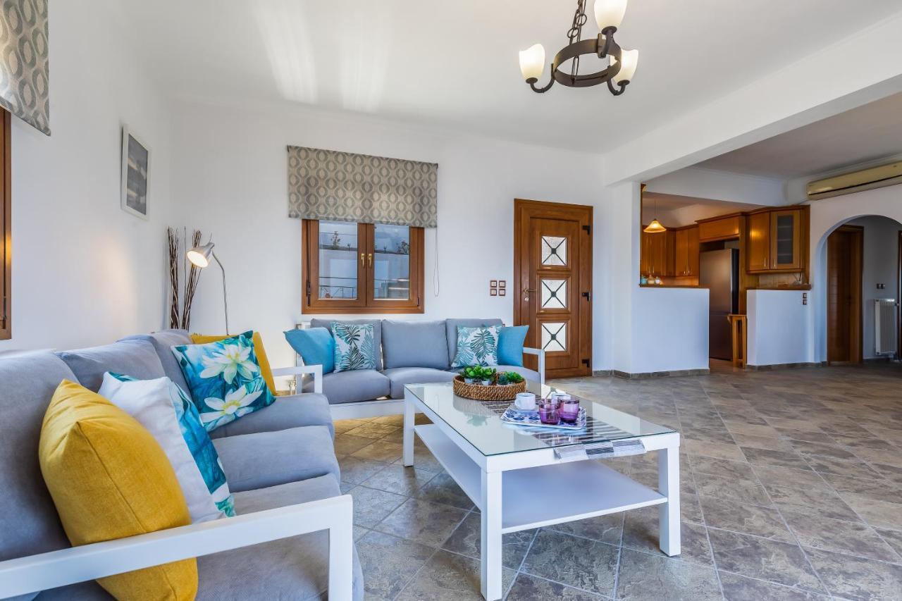 Villa Margini, Aegean Views , Pool Villa, Skopelos エクステリア 写真